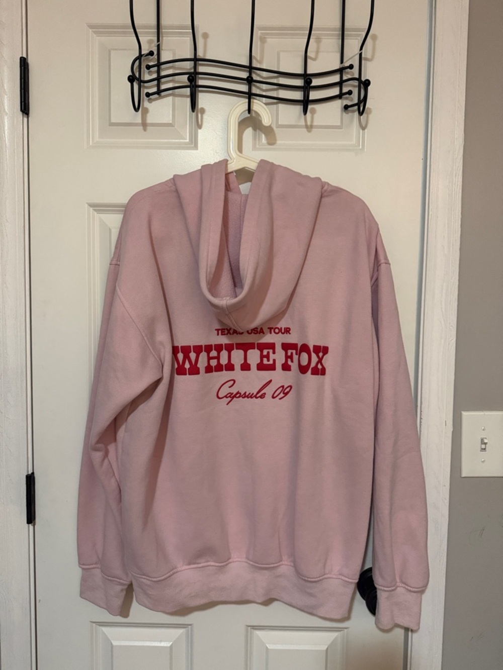 White Fox Texas USA Tour Hoodie – Oversized Graphic – Gently Worn - Picture 2 of 3